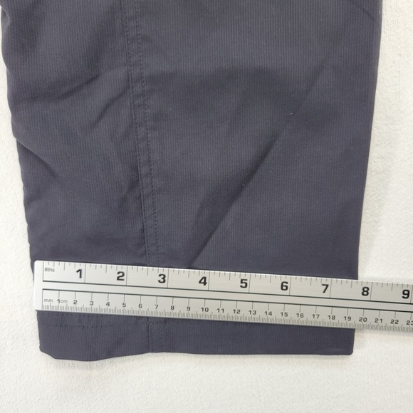 Title Nine Recycled Clamber 2.0 Hiking Capris Womens 8 Black Lightweight - Picture 11 of 12